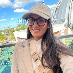 Meet your Posher, Shirley